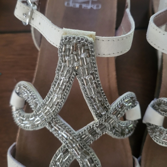 DANSKO Reeta Sandals Ivory Nubuck Buckle Closure Size 39 (US 9) - Picture 5 of 10
